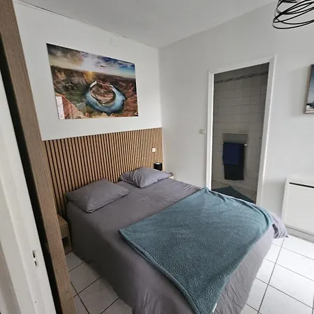 Apartment F2 Avec Jardin *