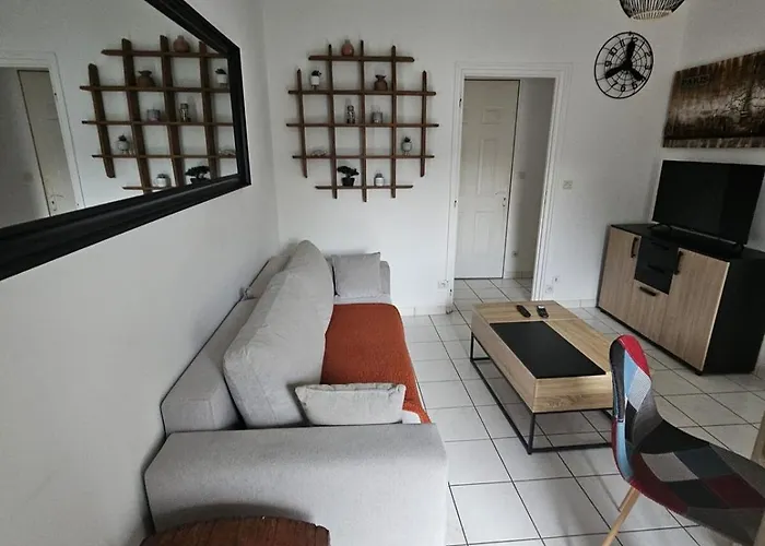 F2 Avec Jardin Apartment